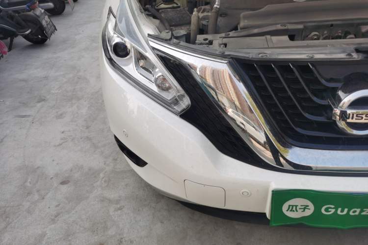 Used Nissan Murano 2021 2.5L XL Two-Wheel Drive Smart Connect Luxury Edition Right Front Headlight