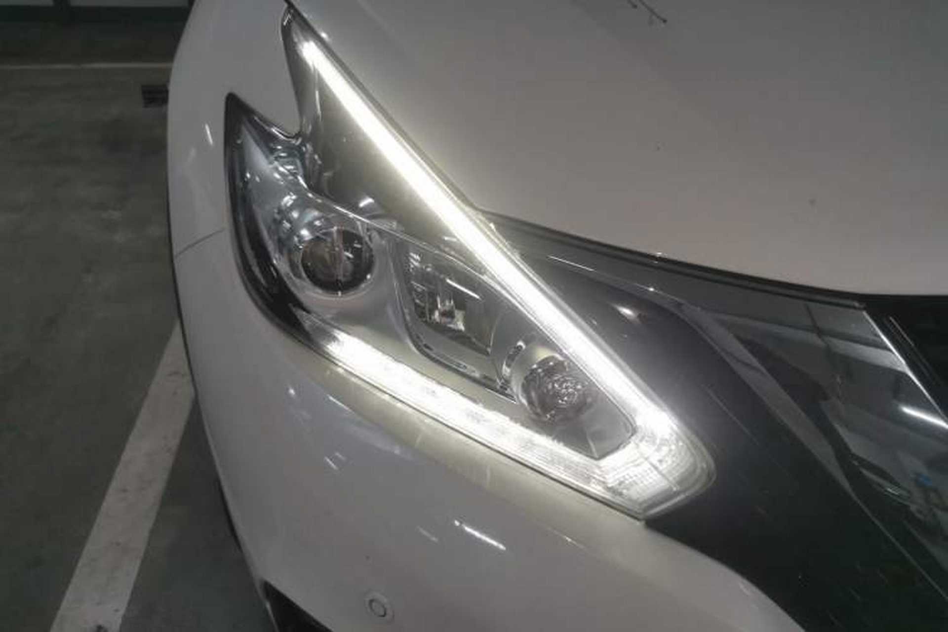 Used Nissan Murano 2021 2.5L XL Two-Wheel Drive Smart Connect Luxury Edition Right Front Headlight