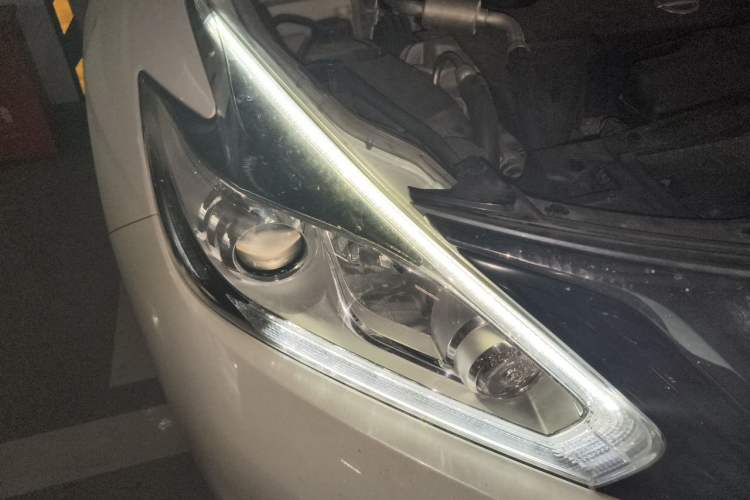 Used Nissan Murano 2021 2.5L XE Two-Wheel Drive Elite Edition Right Front Headlight