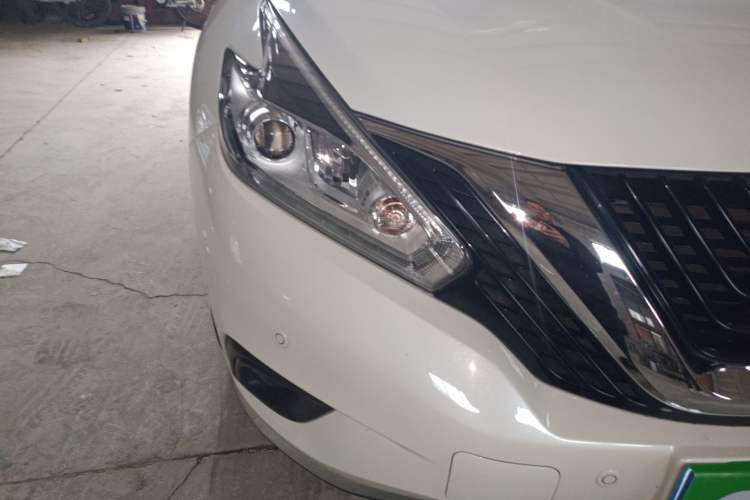 Used Nissan Murano 2021 2.5L XL Two-Wheel Drive Smart Connect Luxury Edition Right Front Headlight