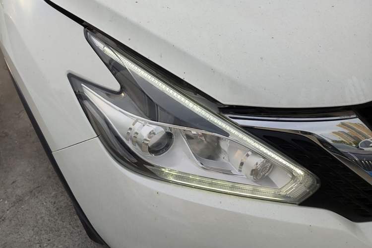 Used Nissan Murano 2021 2.5L XE Two-Wheel Drive Elite Edition Right Front Headlight