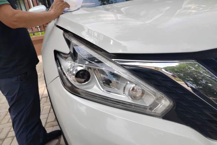 Used Nissan Murano 2021 2.5L XL Two-Wheel Drive Smart Connect Luxury Edition Right Front Headlight