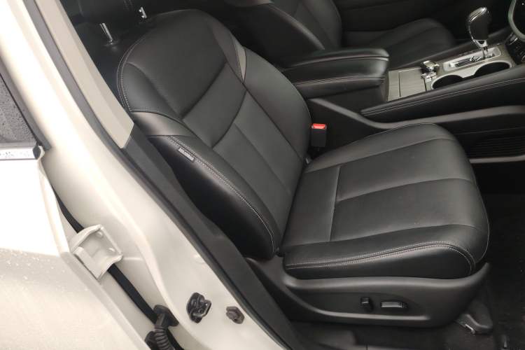 Used Nissan Murano 2021 2.5 S/C HEV XE Four-Wheel Drive Hybrid SmartConnect Prestige Edition Right Front Seat