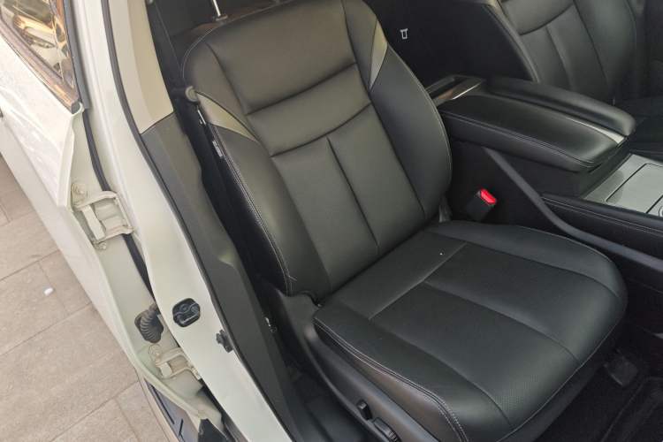 Used Nissan Murano 2021 2.5 S/C HEV XE Four-Wheel Drive Hybrid SmartConnect Prestige Edition Right Front Seat