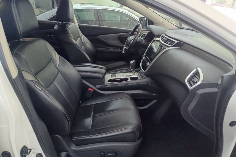 Used Nissan Murano 2021 2.5L XL Two-Wheel Drive Smart Connect Luxury Edition Right Front Seat