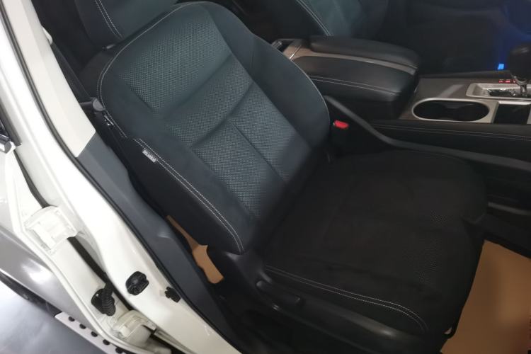 Used Nissan Murano 2021 2.5L XE Two-Wheel Drive Elite Edition Right Front Seat