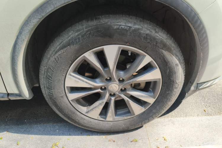 Used Nissan Murano 2021 2.5L XL Two-Wheel Drive Smart Connect Luxury Edition Right Front Wheel Hub