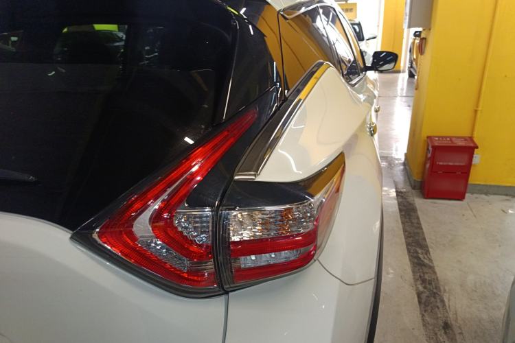 Used Nissan Murano 2021 2.5L XE Two-Wheel Drive Elite Edition Right Rear Taillight