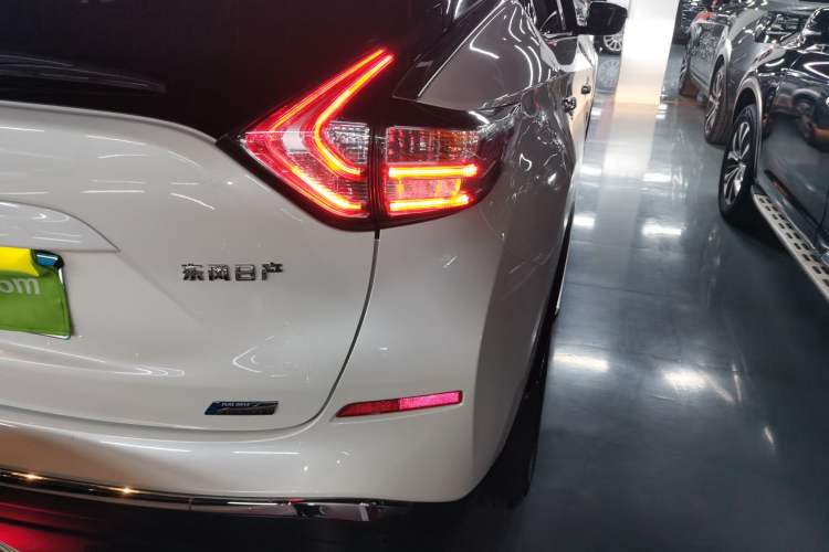 Used Nissan Murano 2021 2.5L XE Two-Wheel Drive Elite Edition Right Rear Taillight
