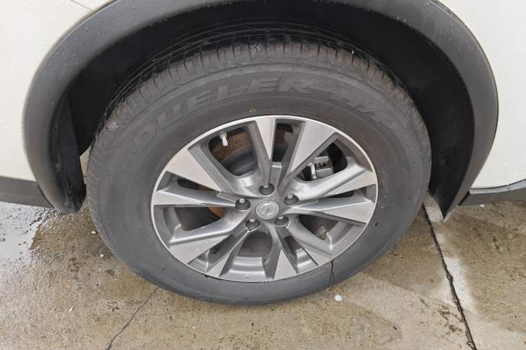 Used Nissan Murano 2021 2.5L XE Two-Wheel Drive Elite Edition Right Rear Wheel Hub