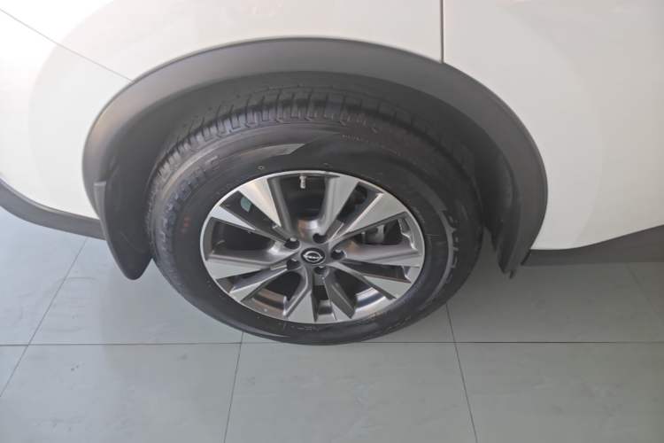 Used Nissan Murano 2021 2.5L XL Two-Wheel Drive Smart Connect Luxury Edition Right Rear Wheel Hub