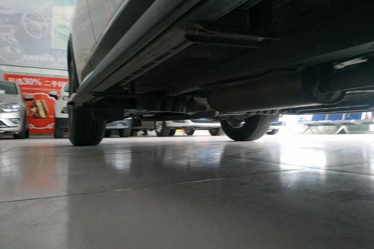 Used Nissan Murano 2021 2.5L XE Two-Wheel Drive Elite Edition Right Side Sill