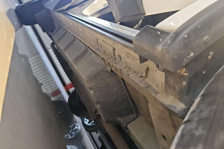 Used Nissan Murano 2021 2.5 S/C HEV XE Four-Wheel Drive Hybrid SmartConnect Prestige Edition Right Side Sill