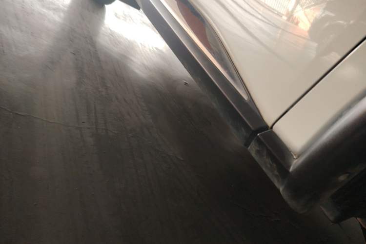 Used Nissan Murano 2021 2.5L XE Two-Wheel Drive Elite Edition Right Side Sill