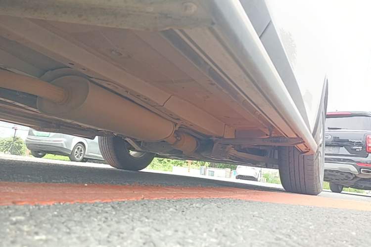 Used Nissan Murano 2021 2.5L XL Two-Wheel Drive Smart Connect Luxury Edition Right Side Sill