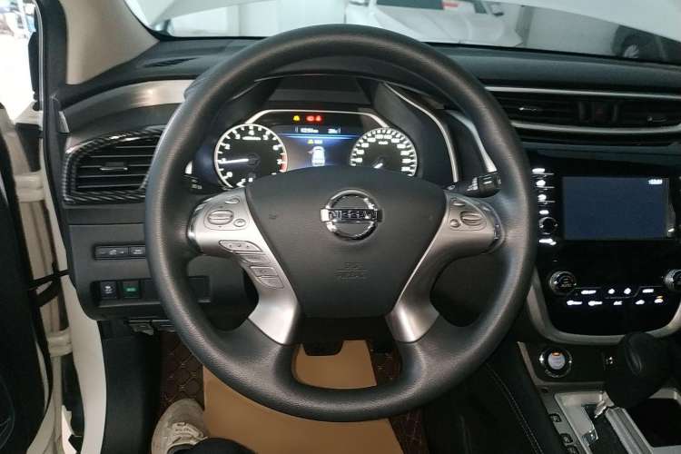 Used Nissan Murano 2021 2.5L XE Two-Wheel Drive Elite Edition Steering Wheel