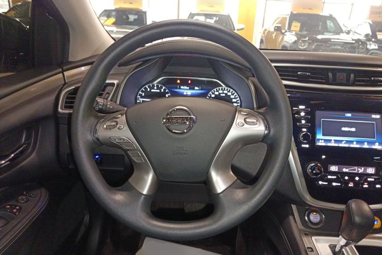 Used Nissan Murano 2021 2.5L XE Two-Wheel Drive Elite Edition Steering Wheel