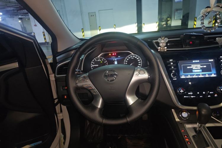 Used Nissan Murano 2021 2.5L XE Two-Wheel Drive Elite Edition Steering Wheel