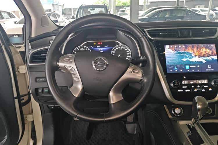 Used Nissan Murano 2021 2.5L XL Two-Wheel Drive Smart Connect Luxury Edition Steering Wheel