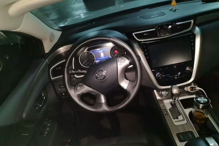 Used Nissan Murano 2021 2.5L XL Two-Wheel Drive Smart Connect Luxury Edition Steering Wheel