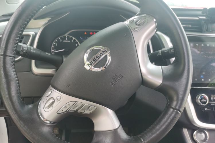 Used Nissan Murano 2021 2.5L XL Two-Wheel Drive Smart Connect Luxury Edition Steering Wheel