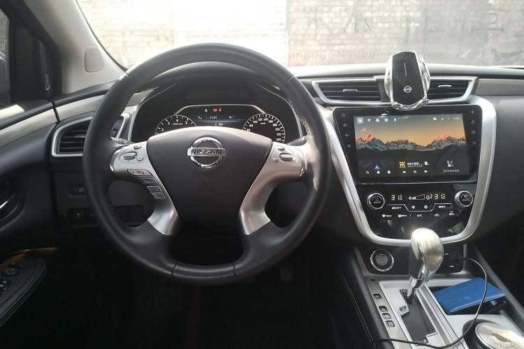 Used Nissan Murano 2021 2.5L XL Two-Wheel Drive Smart Connect Luxury Edition Steering Wheel