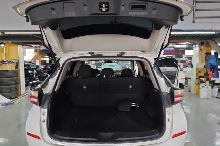 Used Nissan Murano 2021 2.5L XE Two-Wheel Drive Elite Edition Trunk