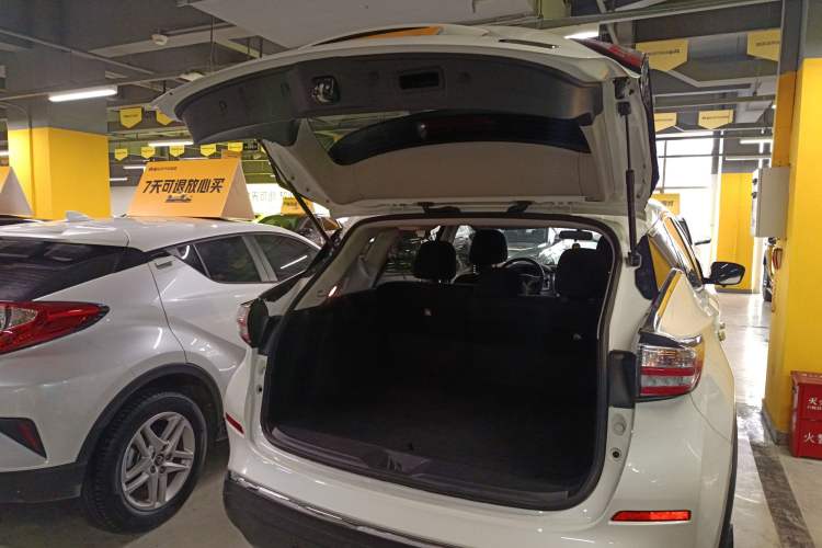 Used Nissan Murano 2021 2.5L XE Two-Wheel Drive Elite Edition Trunk