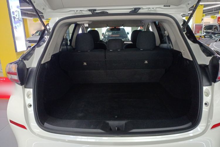 Used Nissan Murano 2021 2.5L XE Two-Wheel Drive Elite Edition Trunk