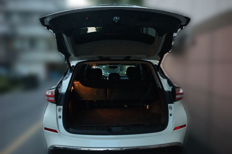 Used Nissan Murano 2021 2.5L XL Two-Wheel Drive Smart Connect Luxury Edition Trunk