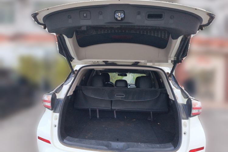 Used Nissan Murano 2021 2.5L XL Two-Wheel Drive Smart Connect Luxury Edition Trunk