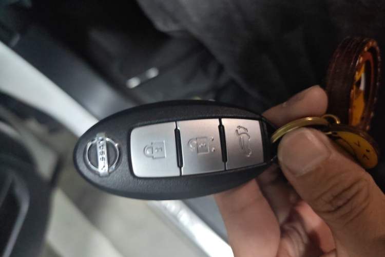 Used Nissan Murano 2021 2.5L XL Two-Wheel Drive Smart Connect Luxury Edition Vehicle Key