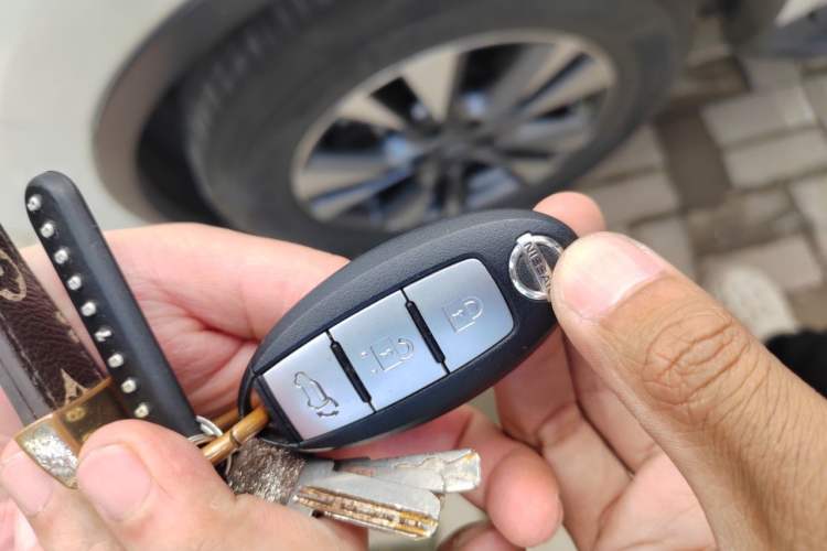 Used Nissan Murano 2021 2.5L XL Two-Wheel Drive Smart Connect Luxury Edition Vehicle Key