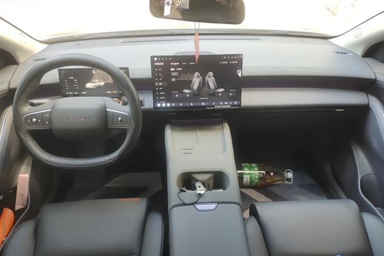 Used Nissan N6 2026 Model 180 Max Center Console