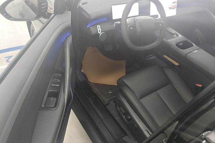 Used Nissan N6 2026 Model 180 Max Driver Seat