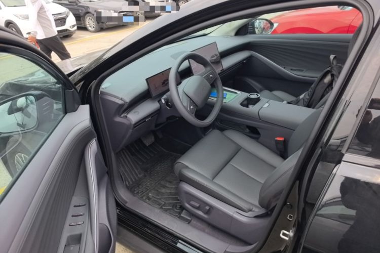 Used Nissan N6 2026 Model 180 Pro Driver Seat