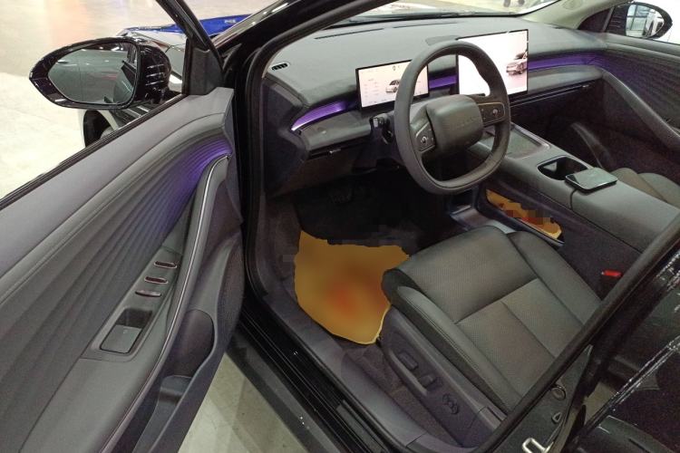 Used Nissan N6 2026 Model 180 Max Driver Seat