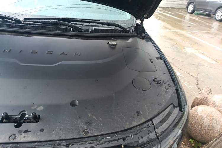 Used Nissan N6 2026 Model 180 Max Engine Bay Left