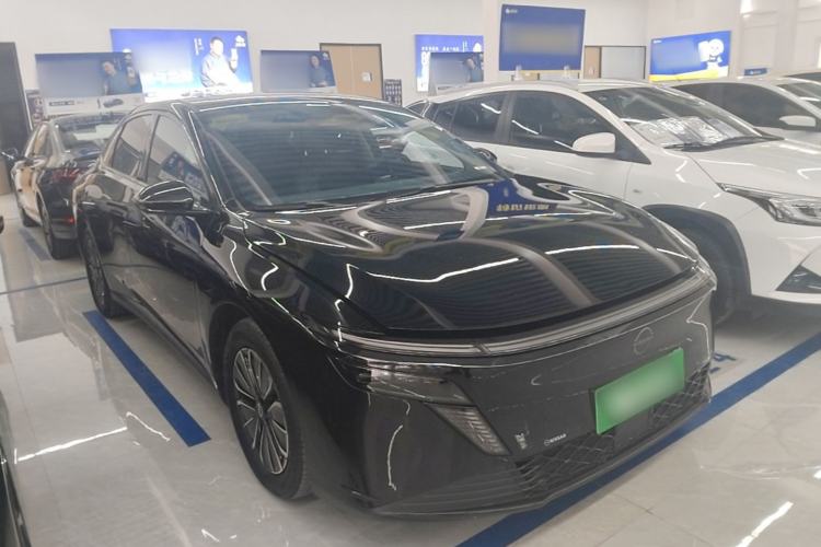 Used Nissan N6 2026 Model 180 Max Exterior 1