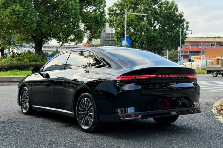 Used Nissan N6 2026 Model 180 Pro Exterior 6