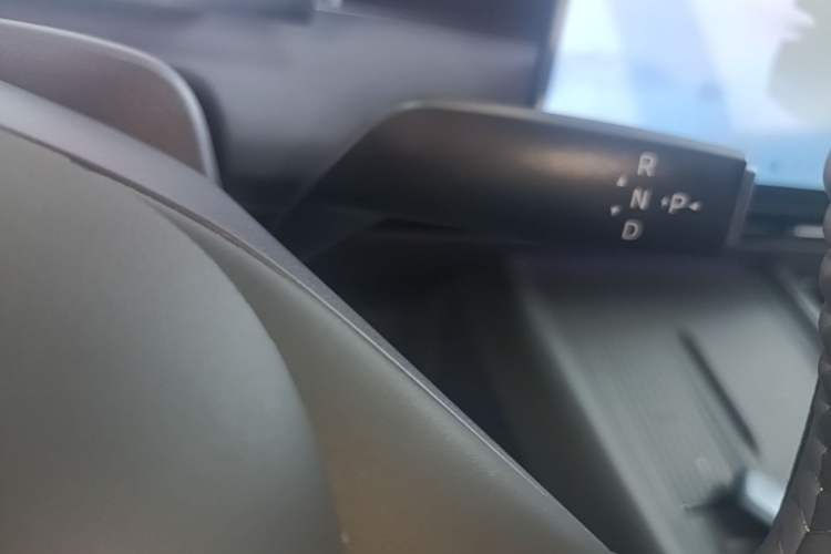 Used Nissan N6 2026 Model 180 Max Gear Lever