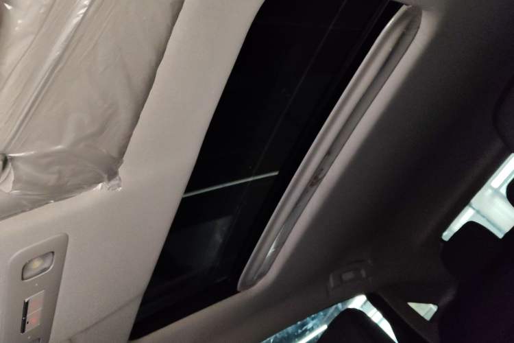 Used Nissan N6 2026 Model 180 Pro Headliner