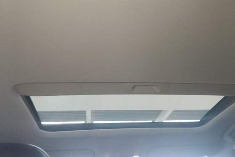 Used Nissan N6 2026 Model 180 Max Headliner