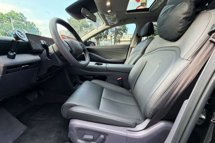 Used Nissan N6 2026 Model 180 Pro Interior 10