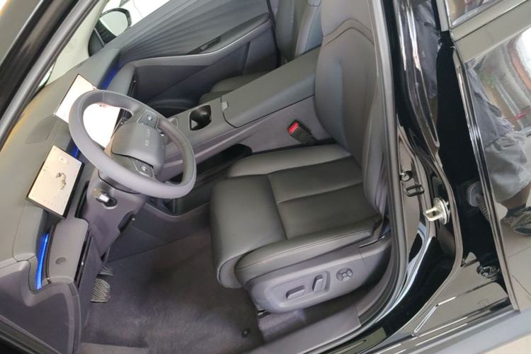 Used Nissan N6 2026 Model 180 Max Left Front Seat