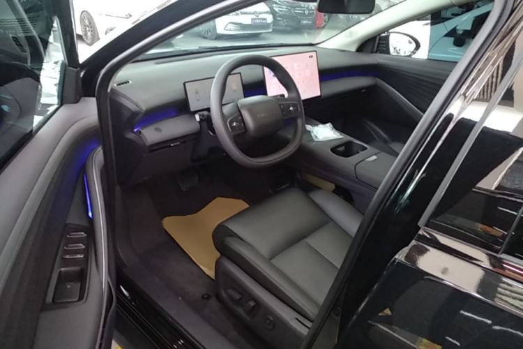 Used Nissan N6 2026 Model 180 Max Left Front Seat