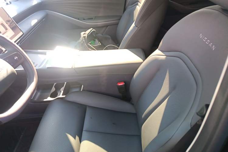 Used Nissan N6 2026 Model 180 Max Left Front Seat