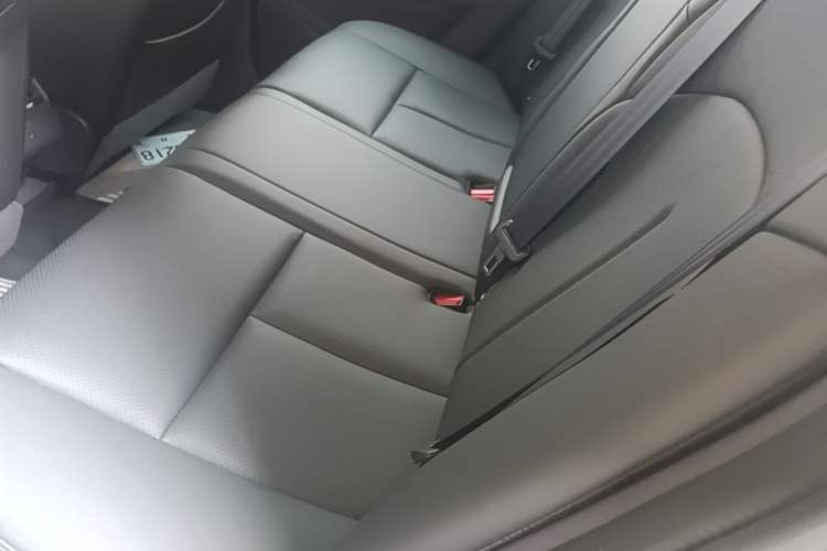 Used Nissan N6 2026 Model 180 Max Left Rear Seat