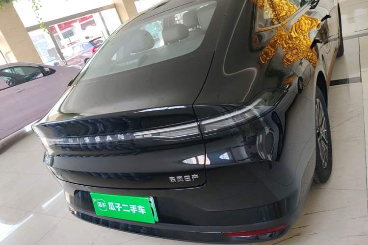 Used Nissan N6 2026 Model 180 Max Rear
