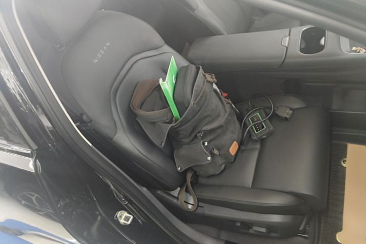 Used Nissan N6 2026 Model 180 Max Right Front Seat